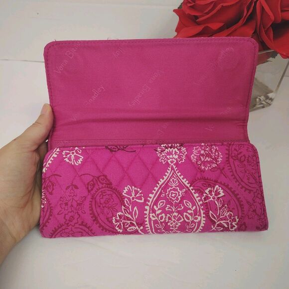 🩷 Vera Bradley Stamped Paisley Pink Large Trifold Wallet Retired Bandana - Picture 7 of 10